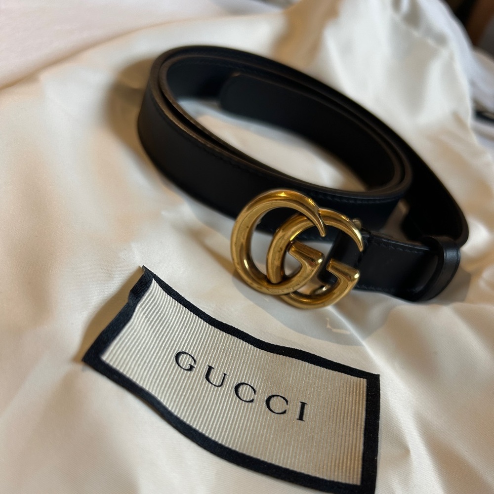 Gucci Black Leather Belt with Gold Double G Logo - Picture 1 of 3